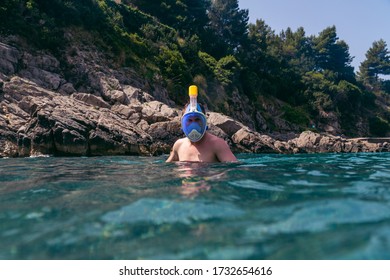 Download Full Face Snorkel Mask Images Stock Photos Vectors Shutterstock PSD Mockup Templates