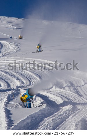 snow cannon
