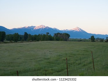 327 Absaroka Range Images, Stock Photos & Vectors | Shutterstock