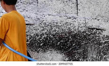 Snow Car Wash. Jakarta, 1 January 2022.