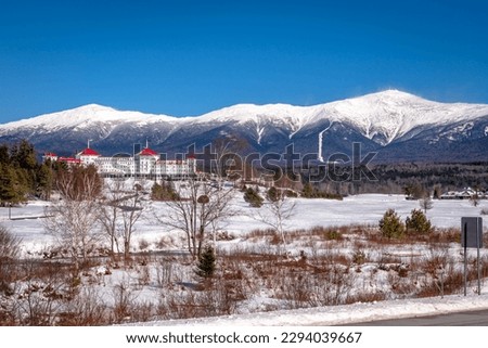 The snow covered Presidential mountain range in New Hampshire