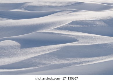 drifts snow