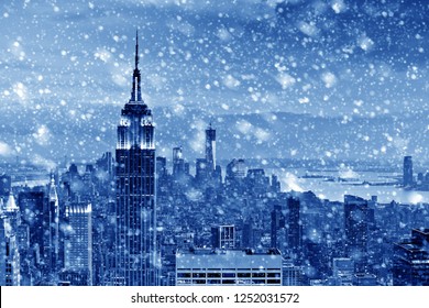 Snow Falling Down In New York City