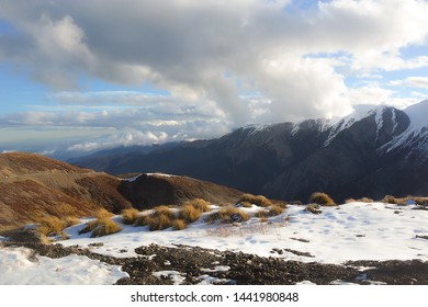 Snow Mountains In Mt Hutt NZ