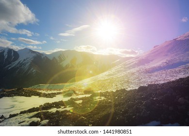 Snow Mountains In Mt Hutt NZ