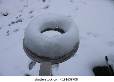 Snow ring. Snow formation in ring shape.