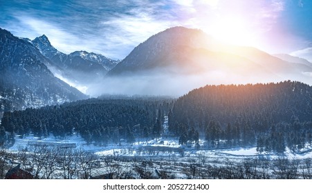 163 Sonmarg Town Images, Stock Photos & Vectors 