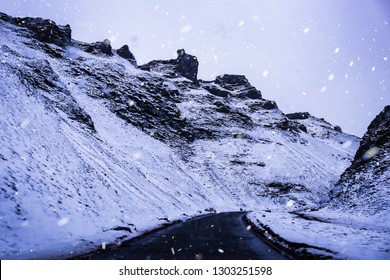 Snowing - Speedwell Cavern, Castleton, Derbyshire