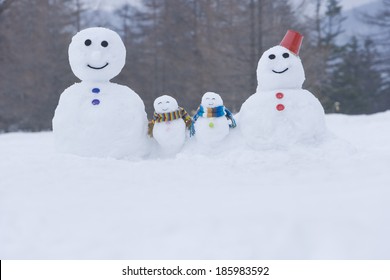 Snowman Family