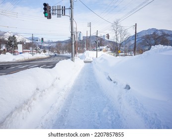 Snow-removed Side Walk In Winter Nagano