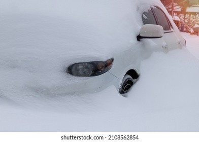 Snowstorm Blizzard In Toronto, North America, That Causes Public Transportation Disruptions, Traffic Delays, Emergency, School Closings And Heavy Cleanup.