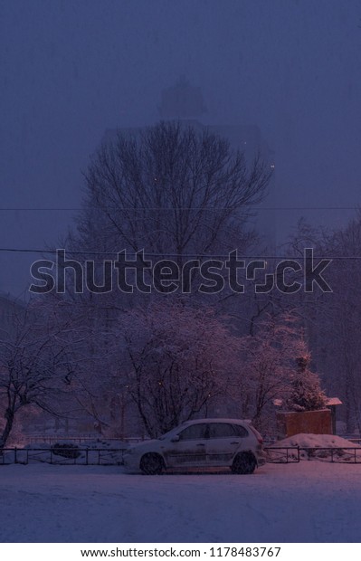 Snowy evening in the\
city