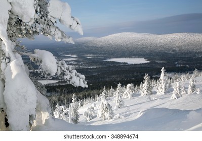 Snowy House, Finland, Levi.