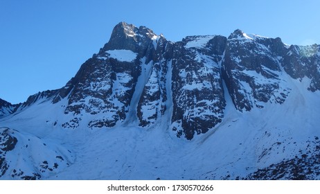 Snowy Rock Wall Hd Stock Images Shutterstock