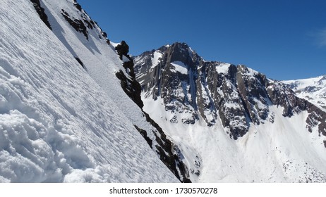 Snowy Rock Wall Hd Stock Images Shutterstock