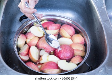 Soak Apple In Water With Salt To Prevent Oxidation Or Apple Turning Brown