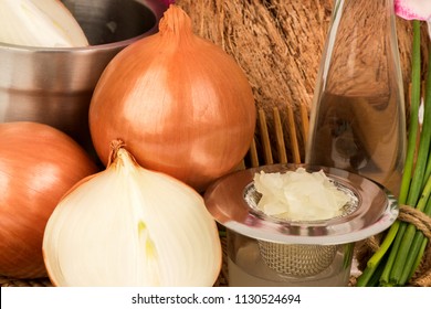 Soak Hair With Onion And Coconut Oil For Scalp And Anti-bacterial And Dandruff.