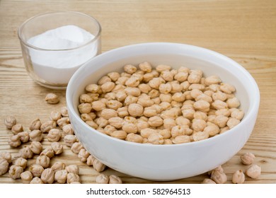 Soaking Chickpeas In Water With Baking Soda