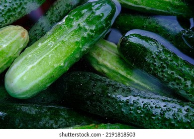 Soaking Cucumbers In Ice Cold Water For 4 To 5 Hours Before Pickling Gives Nice Crisp Pickles. Home Food Hack