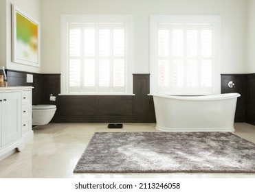 Soaking Tub In Luxury Bathroom