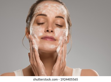 Soap Face Woman Clean Skin Care Beauty