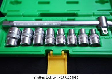 Socket Wrench Set Of 8 Pieces