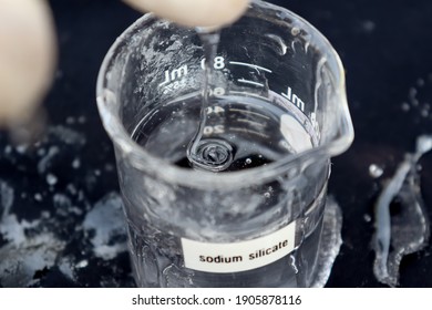 Sodium Silicate Liquid And Sticky