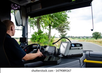 バス 運転席 Hd Stock Images Shutterstock