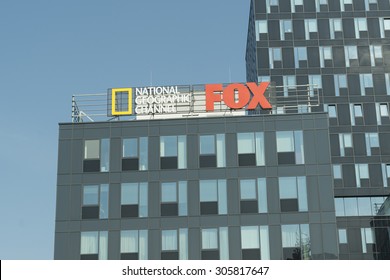 Sofia, Bulgaria - August 05, 2015: Logos Of National Geographic Channel And FOX. National Geographic Channel Is An American Digital Cable And Satellite Television Channel Owned By Fox Cable Networks.