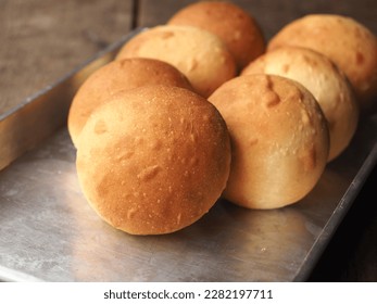 soft bread rolls in baking tray