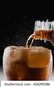 Soft Drink : Pour Soda To A Glass / Focus At Bottle