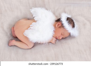 5,017 Sleeping baby angel Images, Stock Photos & Vectors | Shutterstock