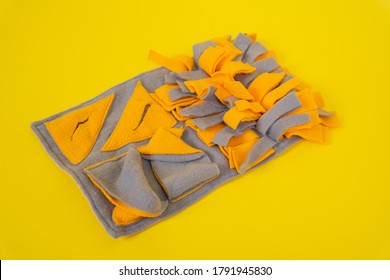 Soft Washable Textile Training Snuffle Mat For Nose Work For Pet. Intellectual Games With Pet.