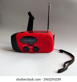 Solar Handcrank And Emergency Radio 