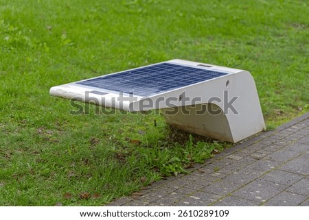 Solar Panel Bench Wireless Electricity Charging Smartphone Power Techology in Croatia