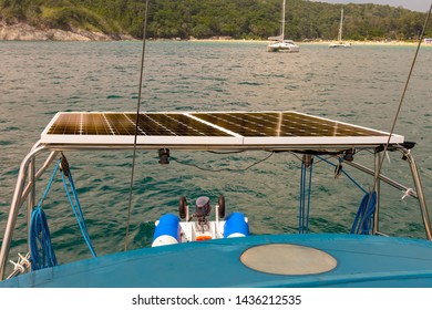 solar panel on yacht