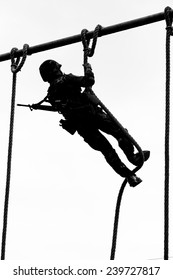 Soldier Climbing Rope 