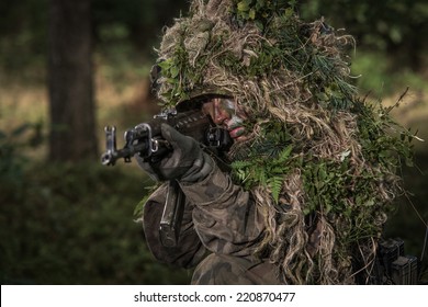 81 Wear ghillie suit Images, Stock Photos & Vectors | Shutterstock