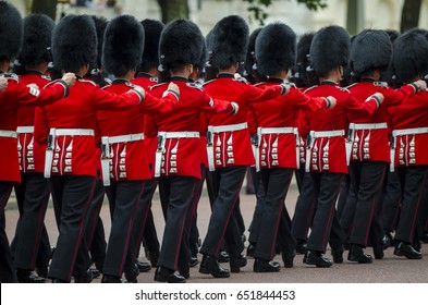 Queens Guard Images Stock Photos Vectors Shutterstock - queens guard rifle