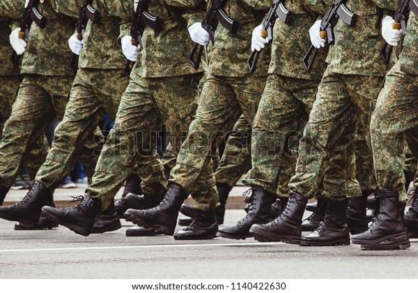 soldiers marching training\
in the army