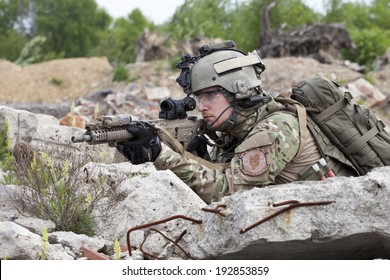 us army soldier in battle