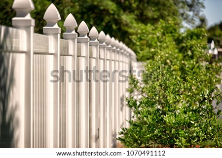 Solid Privacy Vinyl Fence 