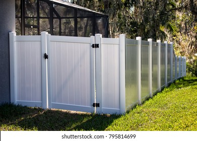 Solid Privacy Vinyl Fence With Gate 