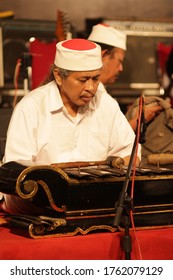 Solo City, Central Java, Indonesia - 30 January 2020: Solo Residents Are Reciting And Studying With Cak Nun