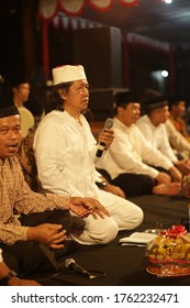 Solo City, Central Java, Indonesia - 30 January 2020: Solo Residents Are Reciting And Studying With Cak Nun