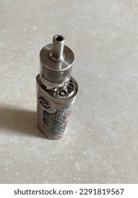 Solo-Central Java, 20 April 2023 The MTL atomizer works by collecting vape vapor first in the mouth through a long and relaxed suction, then continuing to the lungs and then exhaling it.  This method 