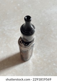 Solo-Central Java, 20 April 2023 The MTL atomizer works by collecting vape vapor first in the mouth through a long and relaxed suction, then continuing to the lungs and then exhaling it.  This method 