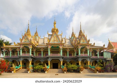 The Som Rong Pagoda in Soc Trang province houses Vietnam's biggest reclining Buddha statue.