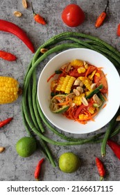 Som Tam Khao Pod Or Thai Spicy Corn Salad. Traditional Cuisine From Thailand Made From Corn, Carrot, String Bean, Lime, And Chili. 