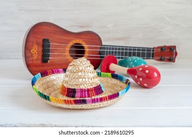 21,521 Mexican Maracas Images, Stock Photos & Vectors 